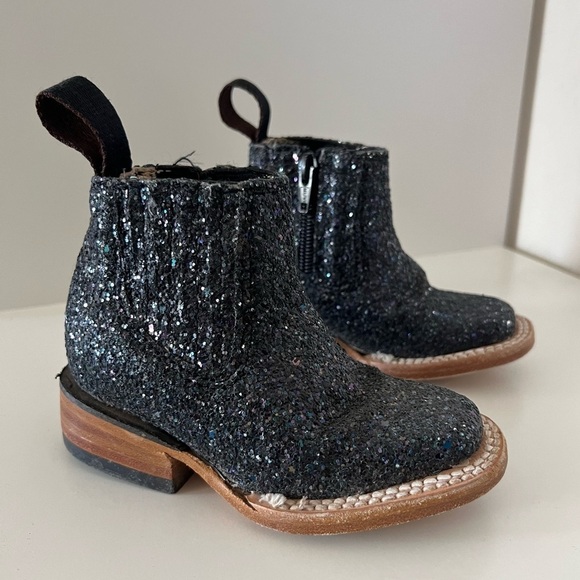 Bella Breez Boutique Sparkly Girls Ankle Boots - Picture 4 of 8